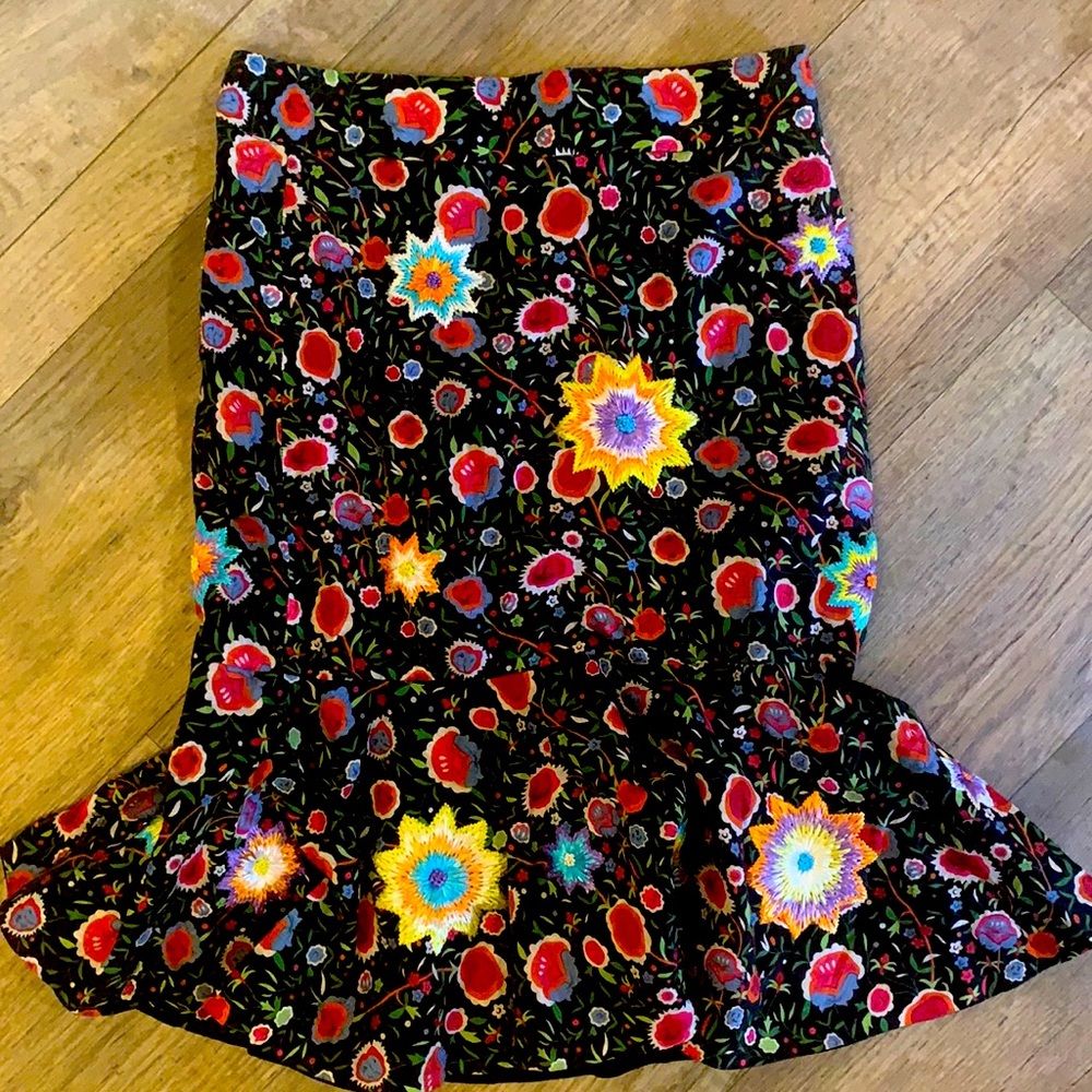 Floral Print With Retro Vibes! - image 2